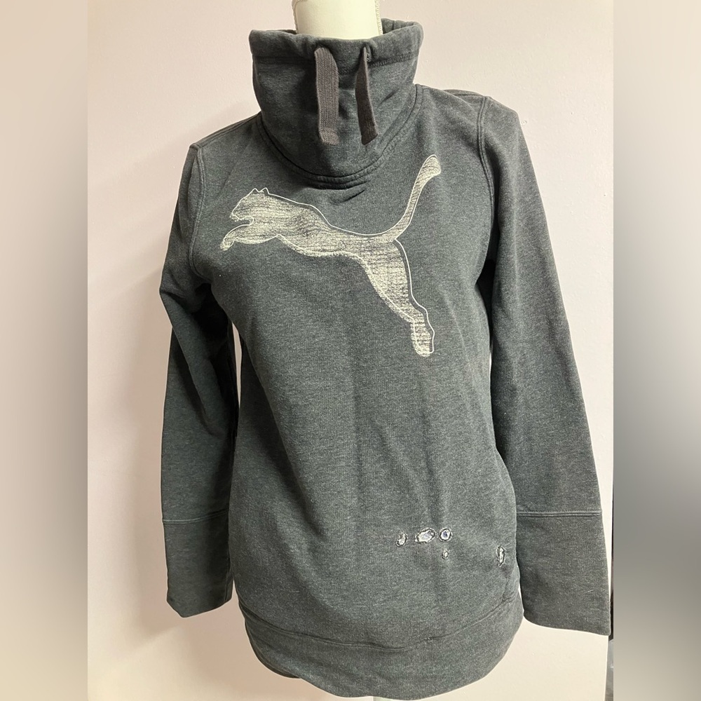 Puma Women’s Pullover Turtleneck Sweatshirt, Small, Gray/Cream